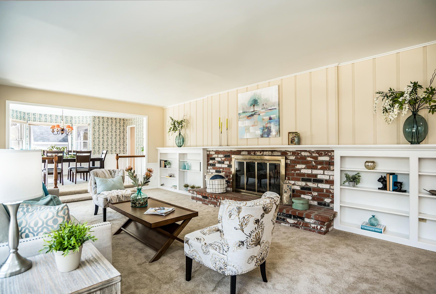 63245 Cole Road Bend, OR 97701 - Photo 14 of 37 14-Spacious Living Room