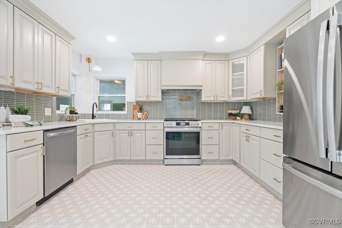 10308 Purcell Road Henrico, VA 23228 - Photo 21 of 36 Kitchen with appliances with stainless steel finis