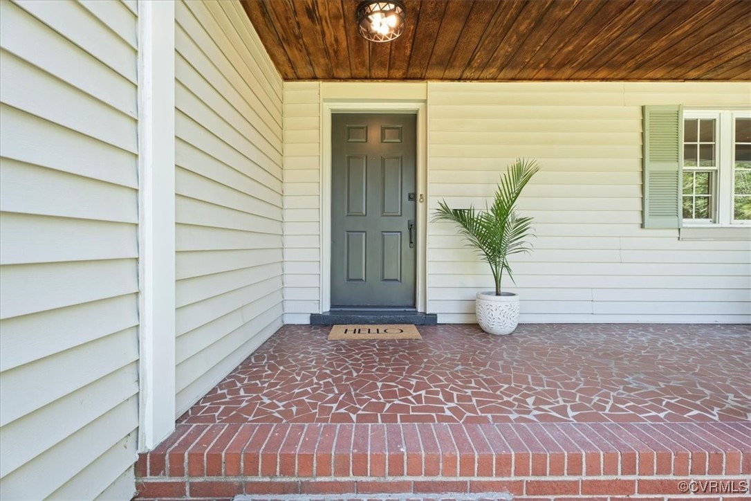 10308 Purcell Road Henrico, VA 23228 - Photo 3 of 36 View of property entrance