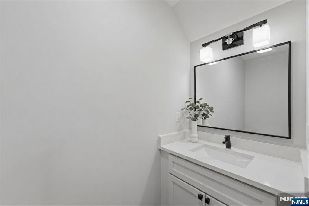 91 Union Street, Unit 4B Lodi, NJ 07644 - Photo 5 of 13
