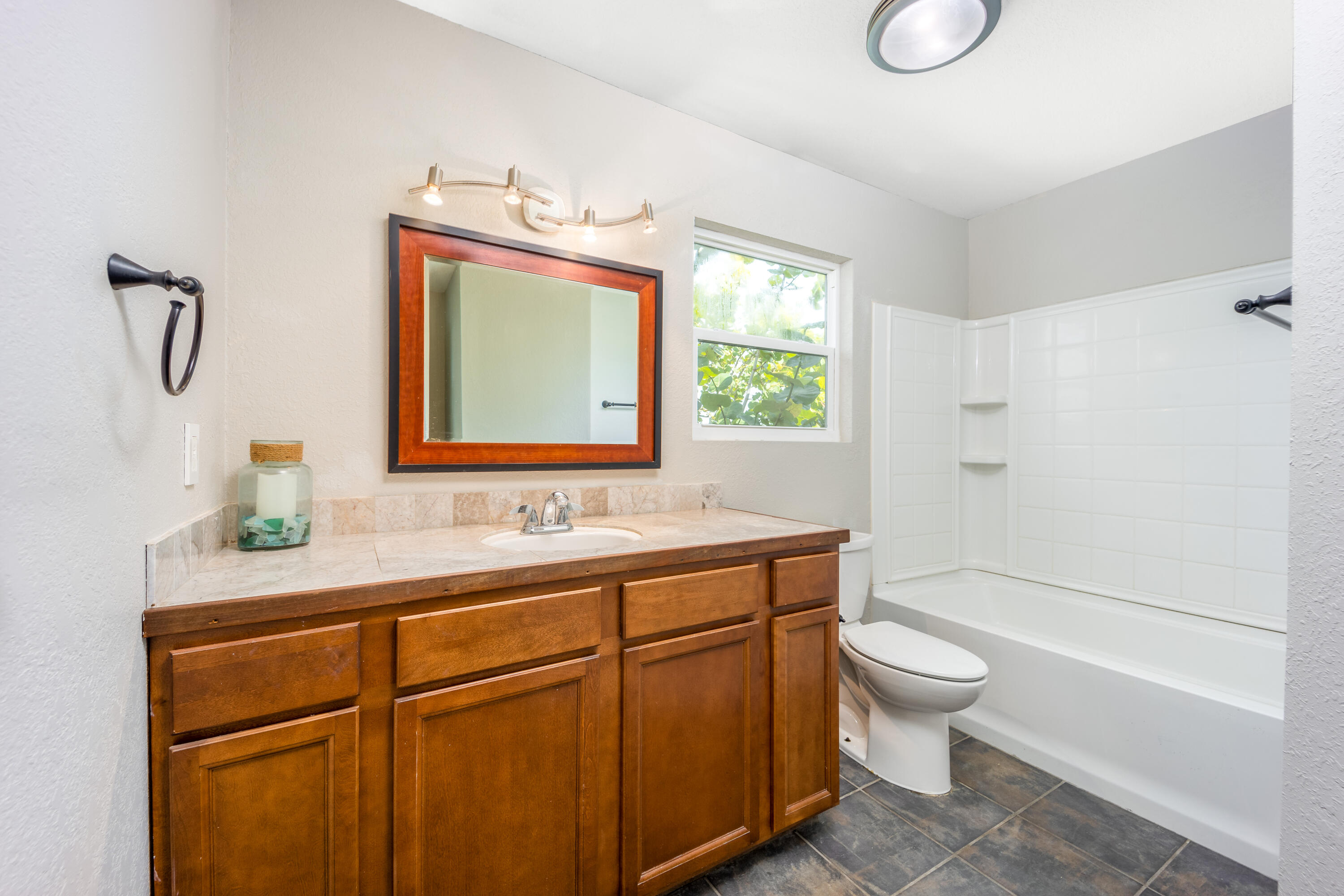 5895 Southeast Pine Drive Stuart, FL 34997 - Photo 12 of 24 5895 SE Pine Drive-19