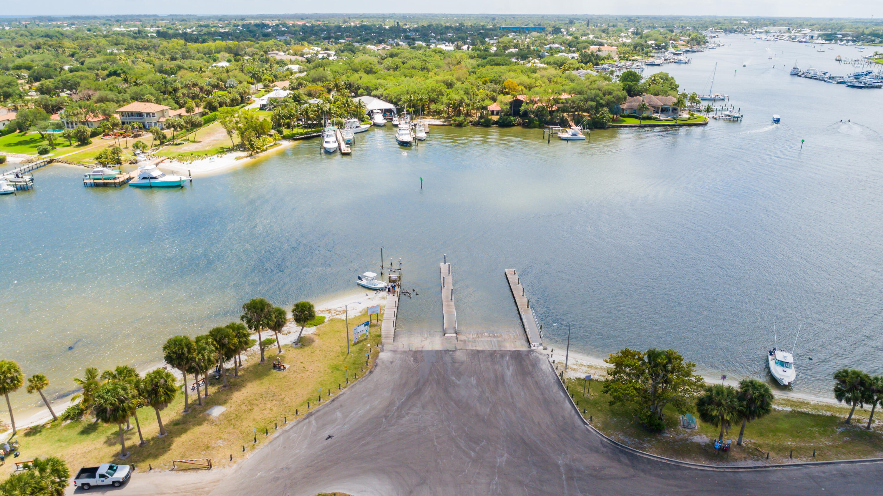 5895 Southeast Pine Drive Stuart, FL 34997 - Photo 19 of 24 Sandsprit Park Aerials-3