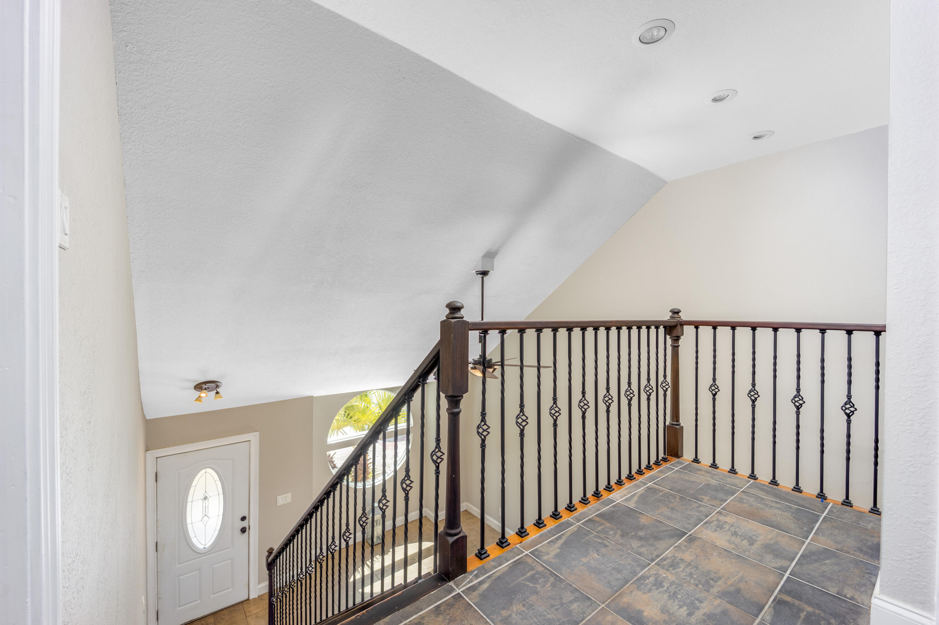 5895 Southeast Pine Drive Stuart, FL 34997 - Photo 9 of 24 5895 SE Pine Drive-20