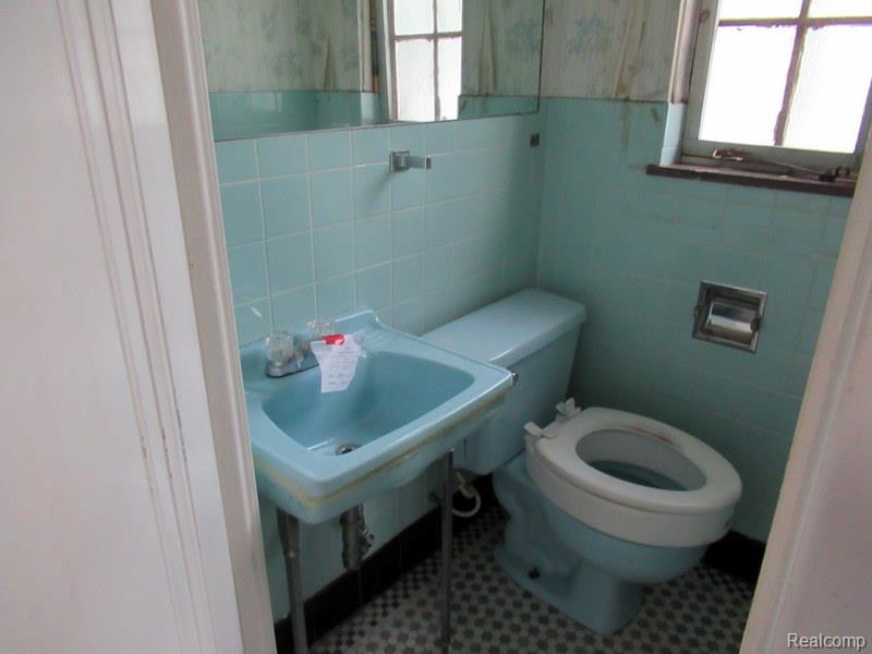 4650 Devonshire Road Detroit, MI 48224 - Photo 16 of 17