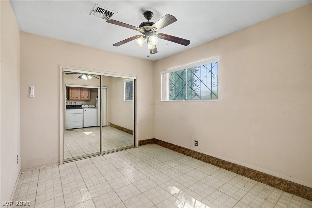 1949 Randa Lane Las Vegas, NV 89104 - Photo 24 of 36 Gallery Image 24