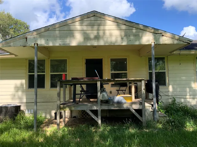 a view of a house with a patio