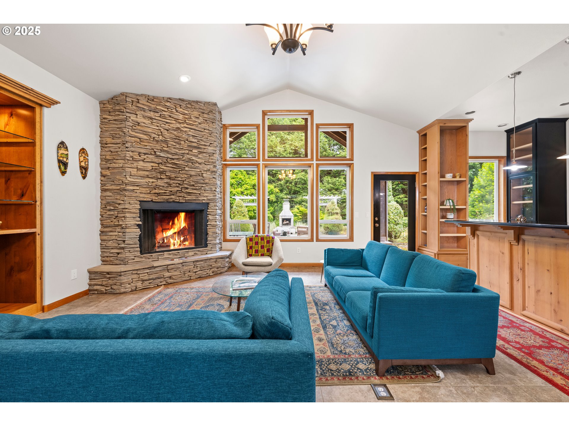 2499 Pine Ridge Drive Gearhart, OR 97138 - Photo 16 of 48 Living Room