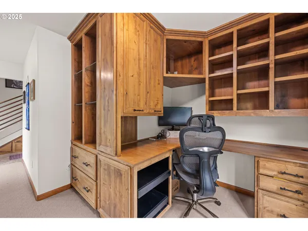 $1,049,000 | 2499 Pine Ridge Drive, Gearhart, OR 97138