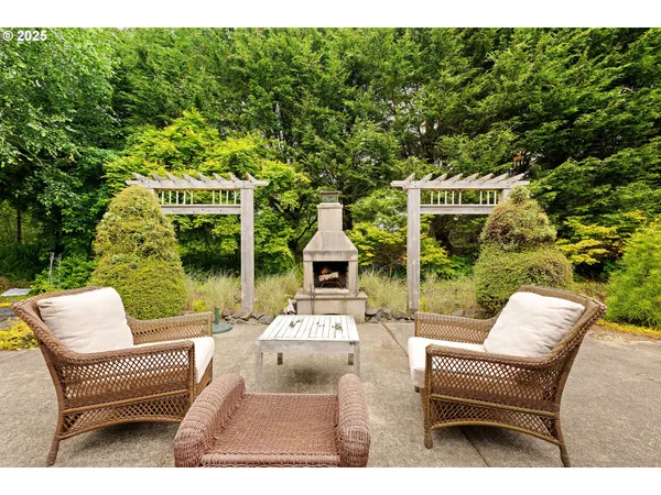 $1,049,000 | 2499 Pine Ridge Drive, Gearhart, OR 97138