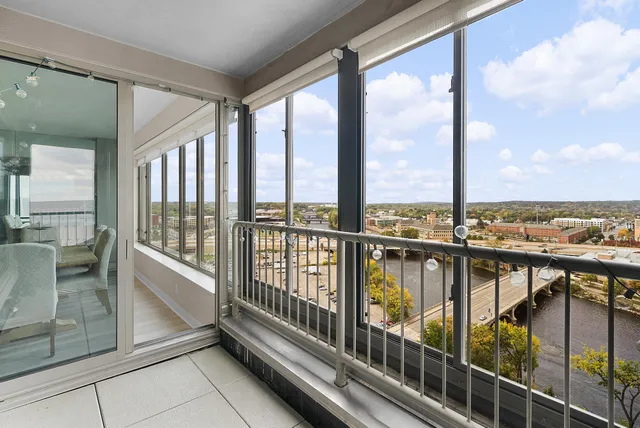 $440,000 | 124 Campau Avenue Northwest, Unit 1710, Grand Rapids, MI 49503