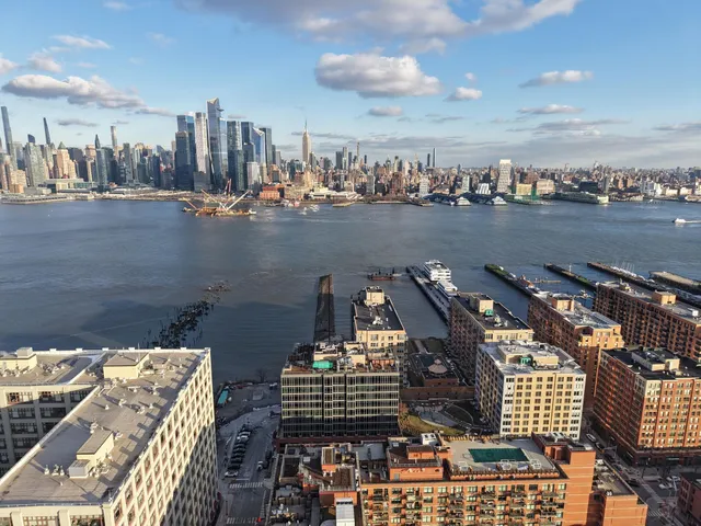 $4,800 | 1425 Hudson Street, Unit PH3, Hoboken, NJ 07030