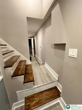 $142,000 | 44 South Locust Street, Mount Carmel, PA 17851