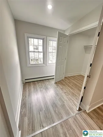 $142,000 | 44 South Locust Street, Mount Carmel, PA 17851