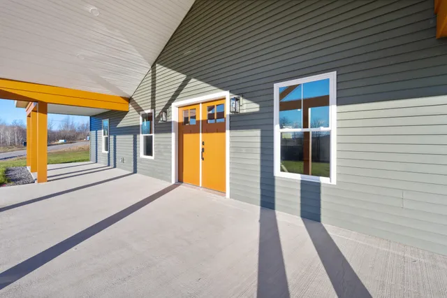 $599,900 | 21 Mia Ridge, Sidney, ME 04330