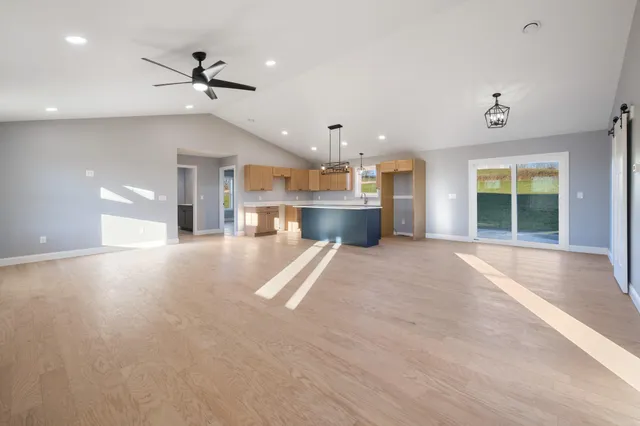 $599,900 | 21 Mia Ridge, Sidney, ME 04330