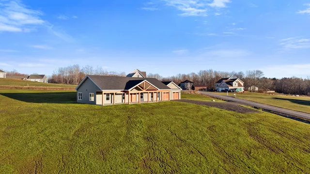 $589,900 | 21 Mia Ridge, Sidney, ME 04330