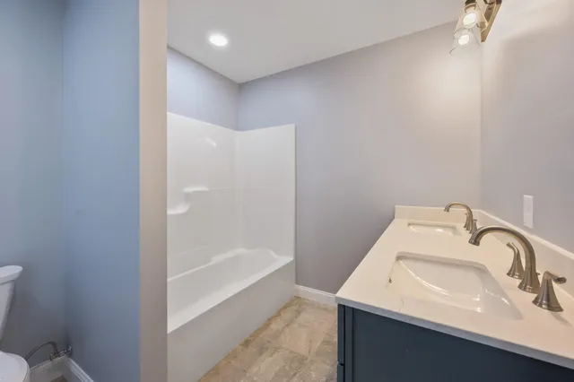 $599,900 | 21 Mia Ridge, Sidney, ME 04330