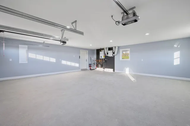 $599,900 | 21 Mia Ridge, Sidney, ME 04330