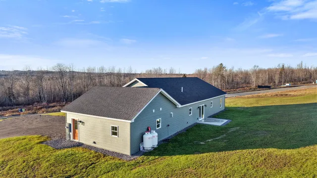 $589,900 | 21 Mia Ridge, Sidney, ME 04330