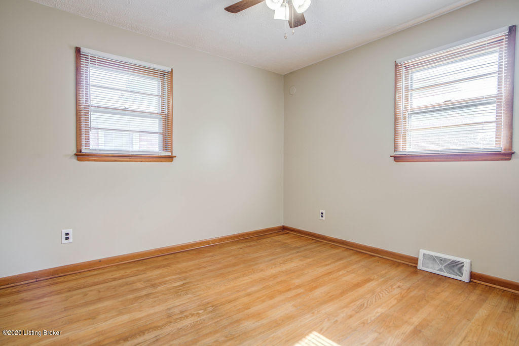 8013 Bluebonnet Road Louisville, KY 40258 - Photo 13 of 24 Bedroom 1