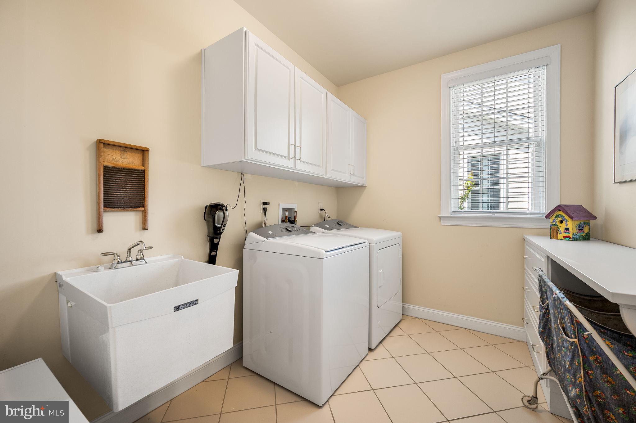 3809 Liseter Road Newtown Square, PA 19073 - Photo 32 of 79 Laundry Room