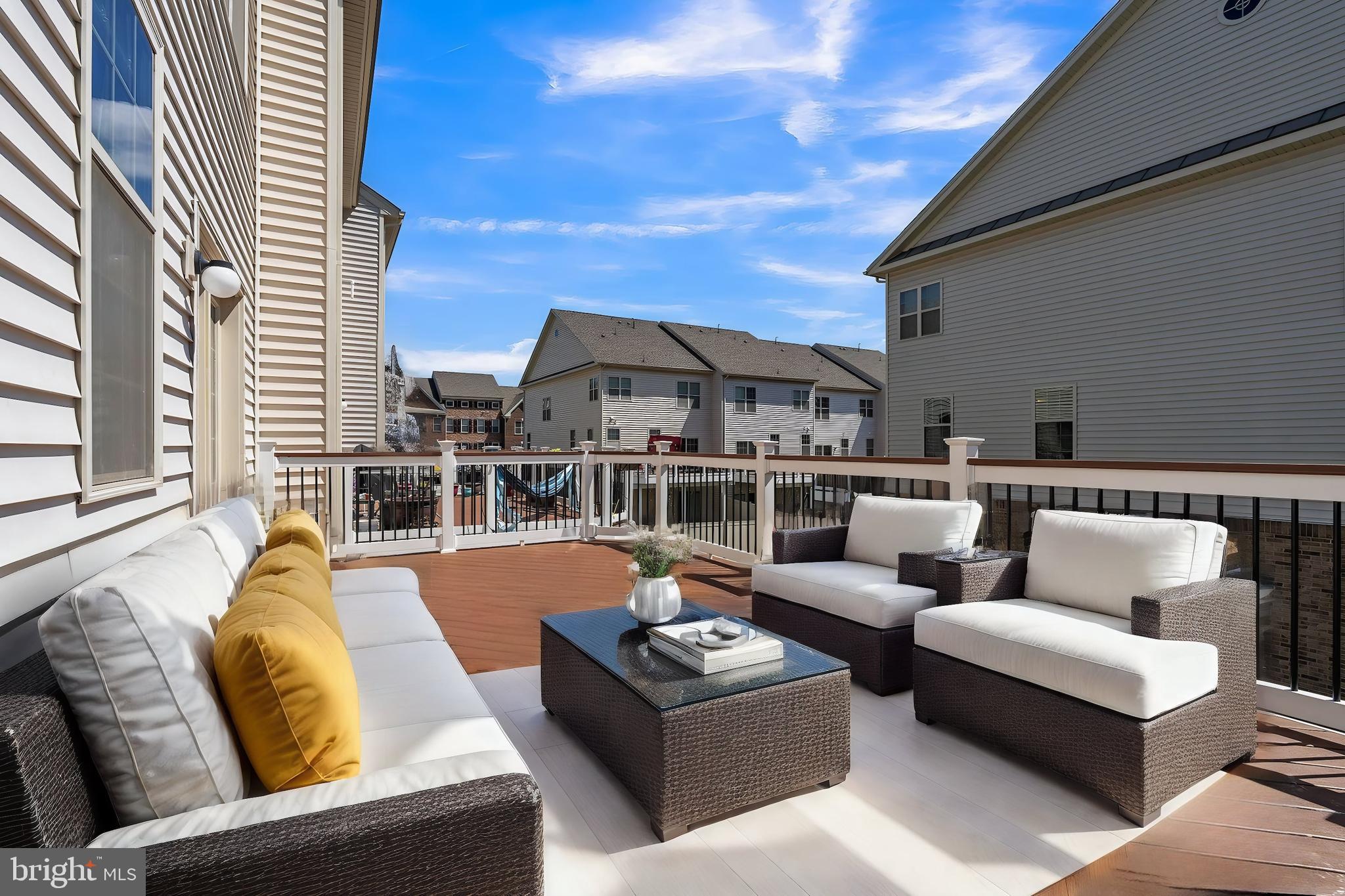 23488 Logans Ridge Terrace Ashburn, VA 20148 - Photo 47 of 58 Trex deck staged