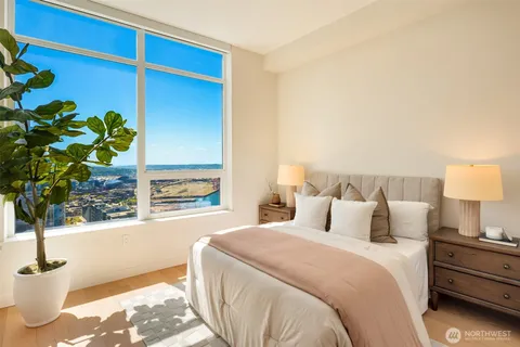 $2,850,000 | 121 Stewart Street, Unit 3704, Seattle, WA 98101