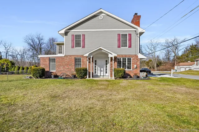 $479,400 | 15 Milano Drive, Poughkeepsie, NY 12603