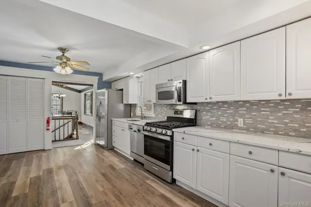 $479,400 | 15 Milano Drive, Poughkeepsie, NY 12603