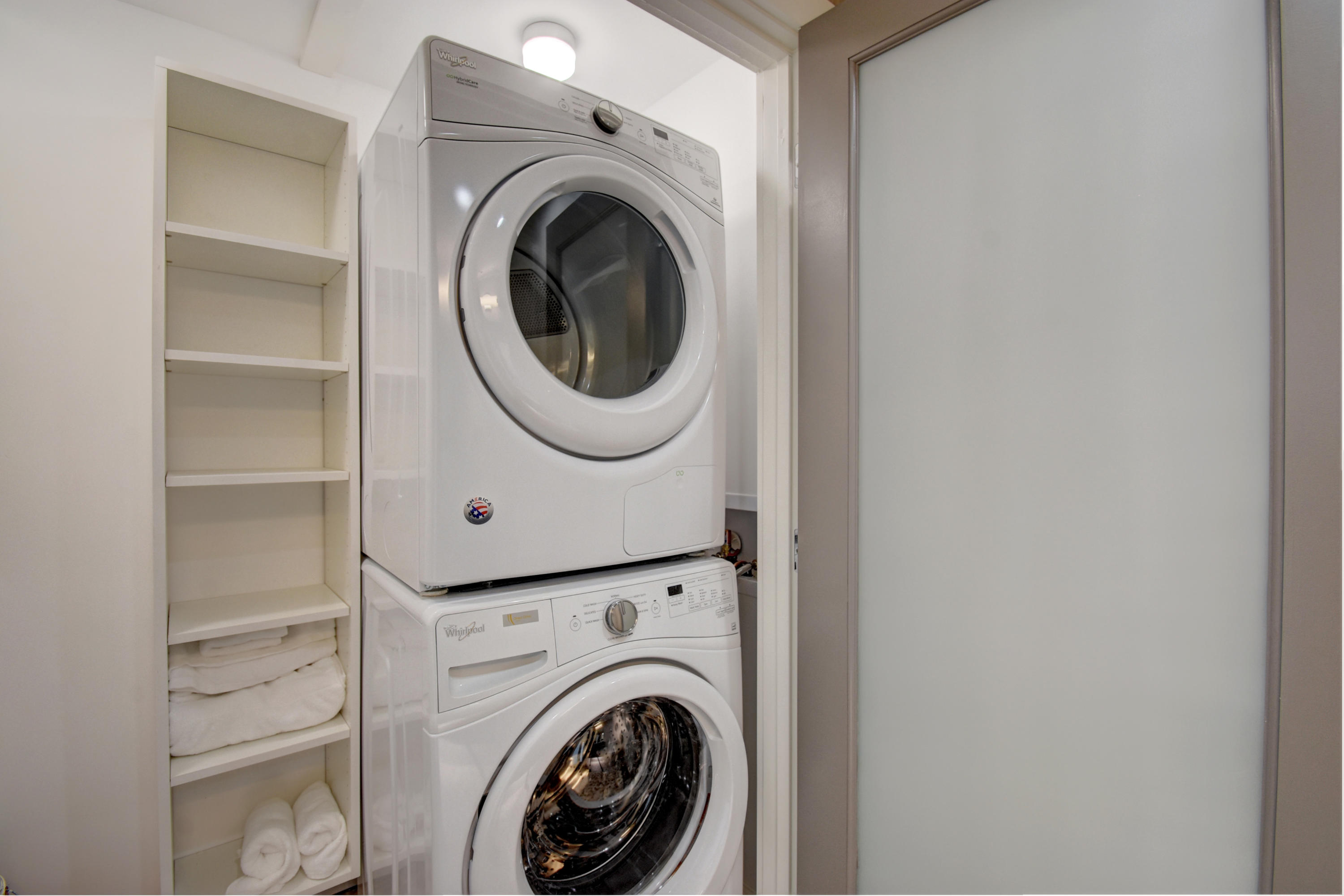1001 East Camino Real, Unit 407 Boca Raton, FL 33432 - Photo 28 of 49 HIgh Efficiency Washer & Dryer