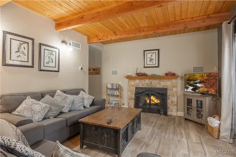 $484,999 | 41438 Oak Street, Big Bear Lake, CA 92315