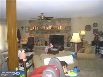324 Orchard Road Springfield, PA 19064 - Photo 6 of 12 Family Room