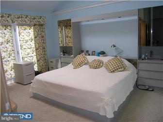 324 Orchard Road Springfield, PA 19064 - Photo 7 of 12 Bedroom - Main