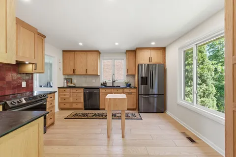 $599,500 | 934 Giant Oak Drive, Nashville, TN 37217