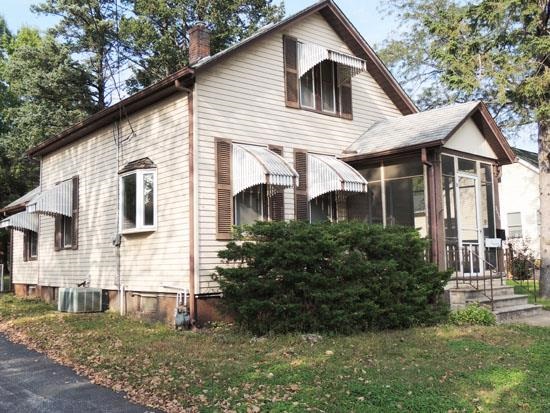 2830 Telegraph Road Davenport, IA 52804 - Photo 1 of 15 Gallery Image 1