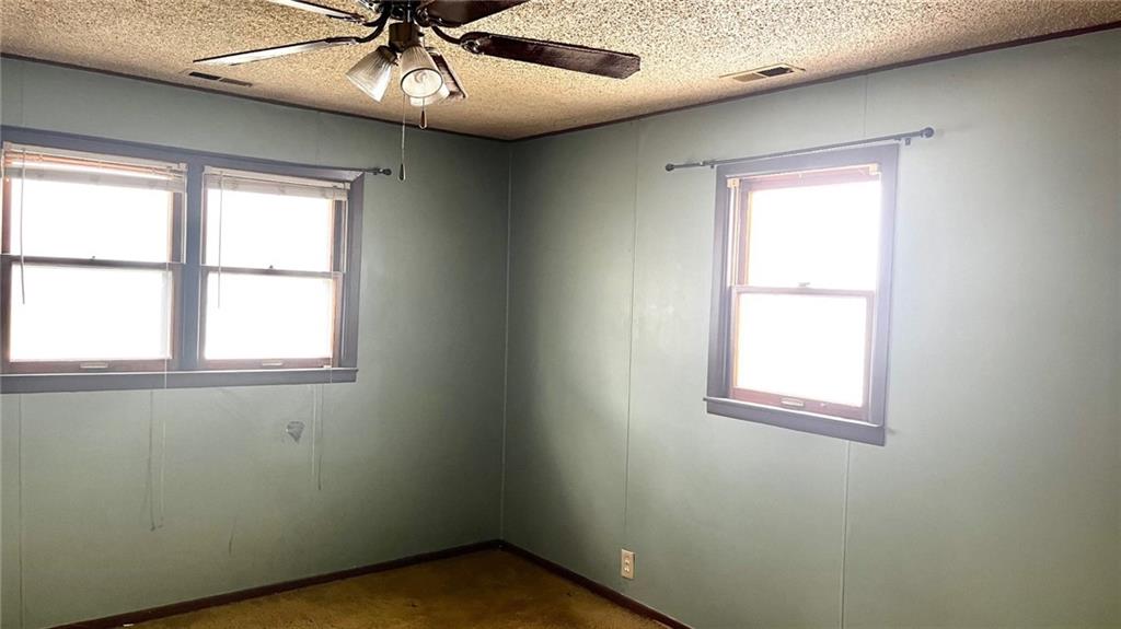 1132 Oak Street Perry, KS 66073 - Photo 17 of 33