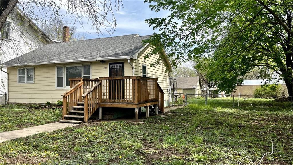 1132 Oak Street Perry, KS 66073 - Photo 2 of 33