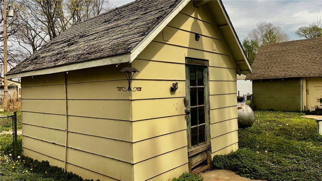 1132 Oak Street Perry, KS 66073 - Photo 24 of 33