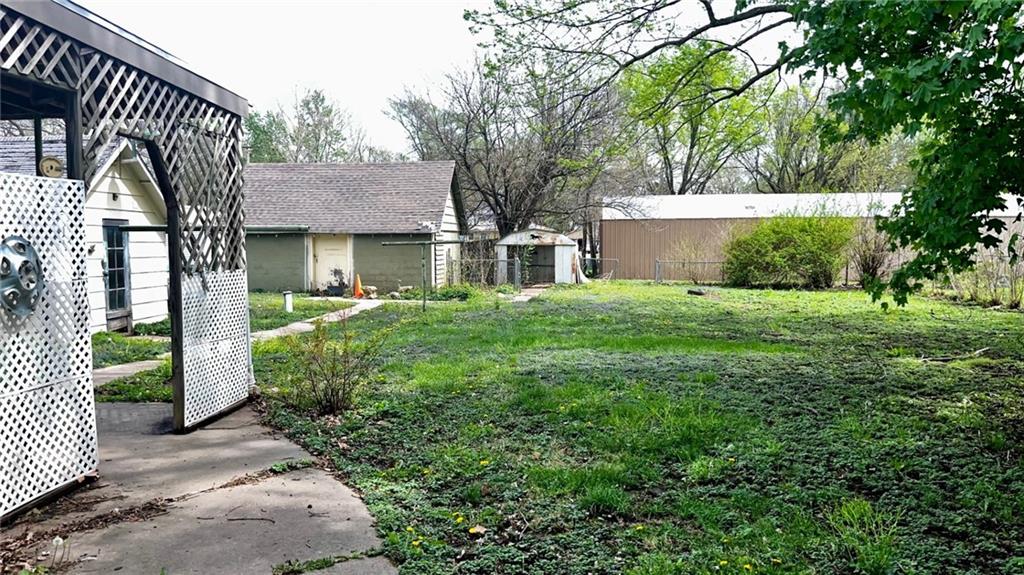 1132 Oak Street Perry, KS 66073 - Photo 26 of 33