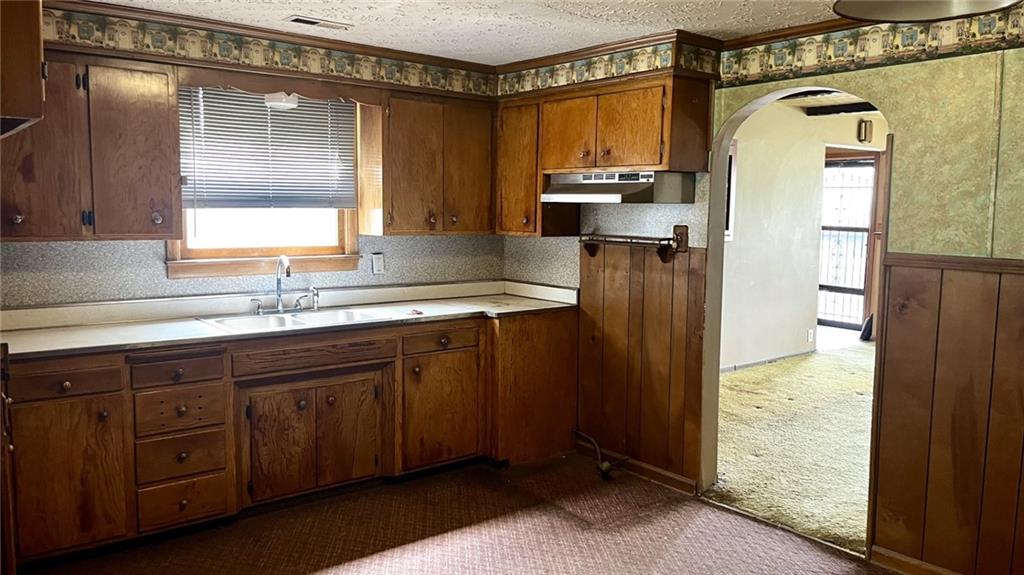 1132 Oak Street Perry, KS 66073 - Photo 8 of 33