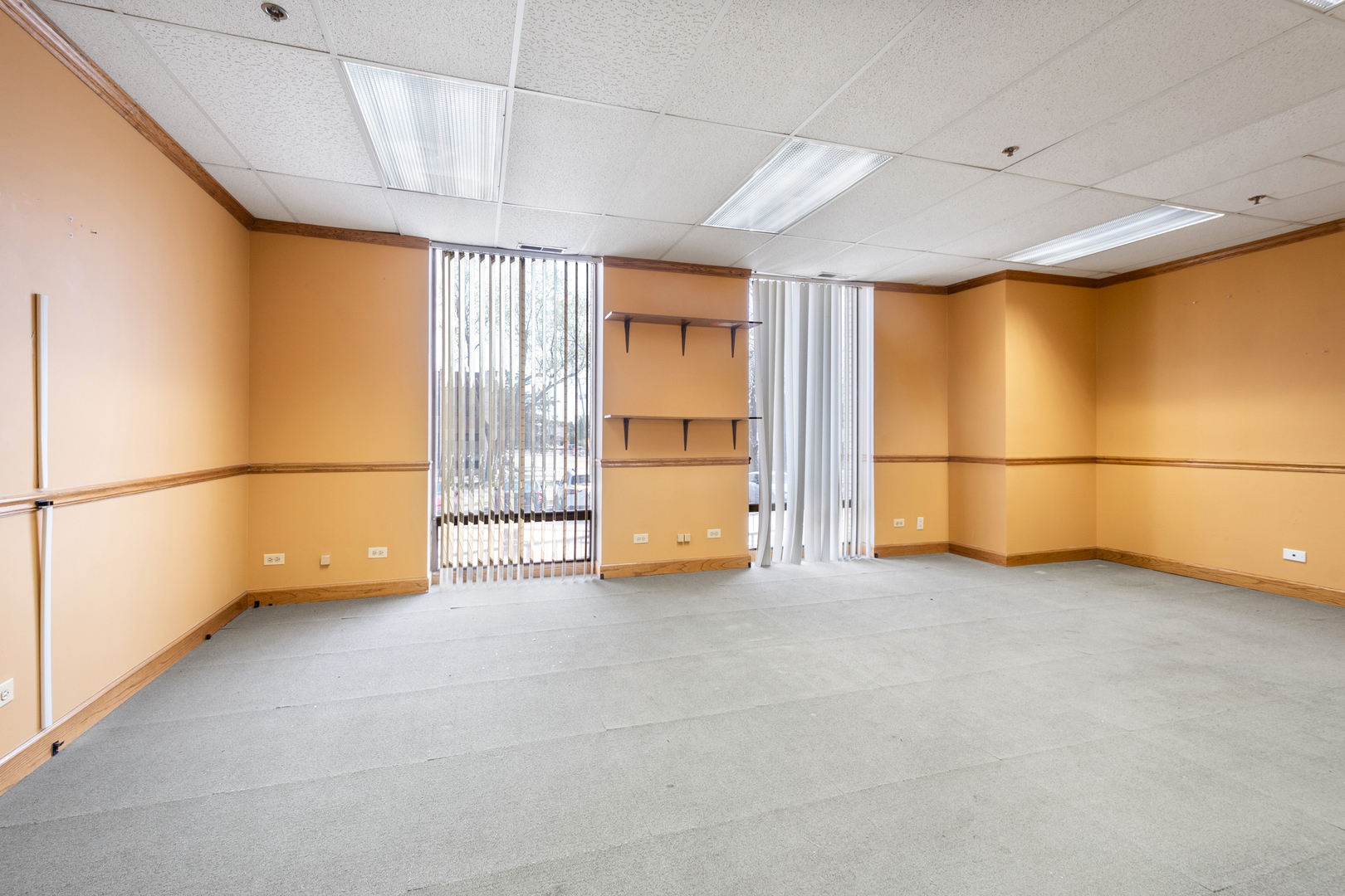 10001 Roosevelt Road Westchester, IL 60154 - Photo 9 of 18