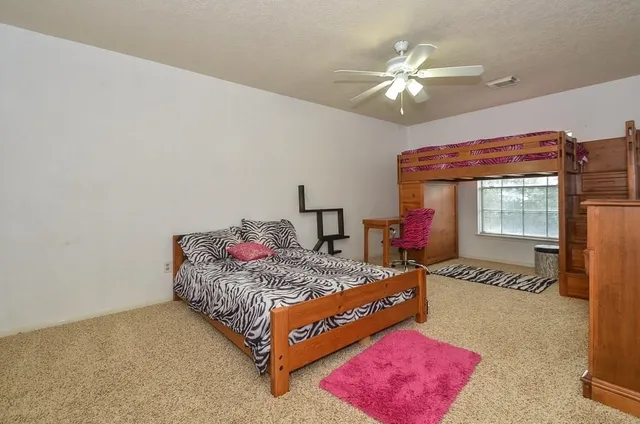 $2,400 | 20402 Avery Point Drive, Katy, TX 77449