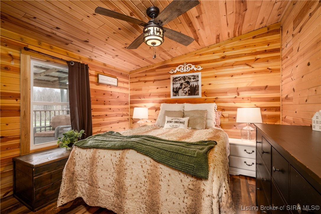 1060 Bogard Road Northeast Corydon, IN 47112 - Photo 4 of 24