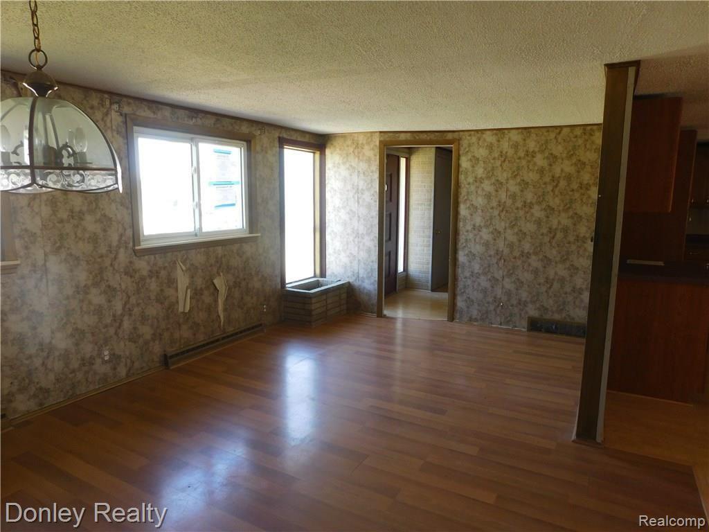2542 North Lapeer Road Lapeer, MI 48446 - Photo 7 of 14 DSCN0342.JPG