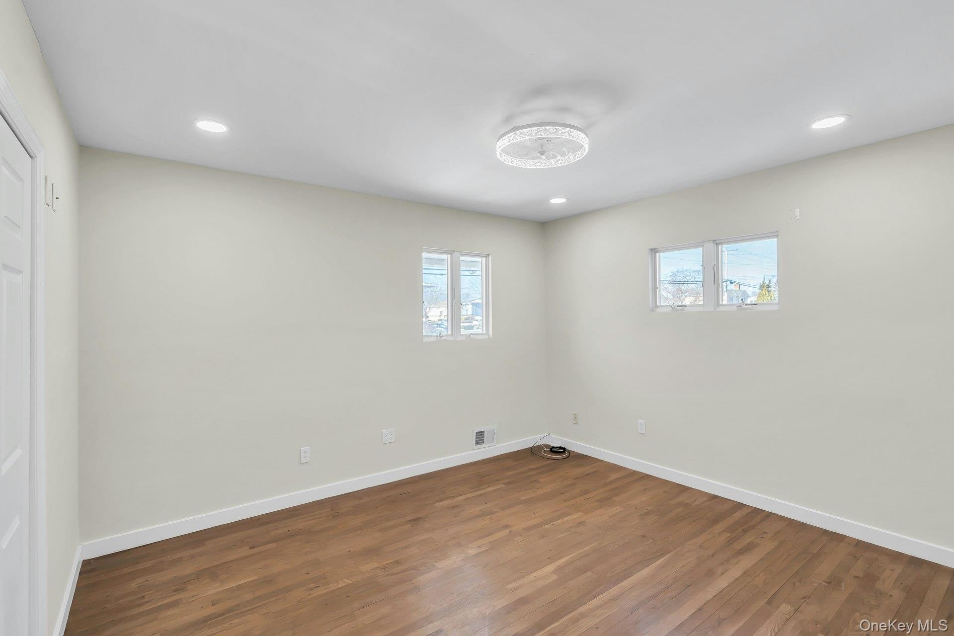 69 Miller Road Hicksville, NY 11801 - Photo 11 of 32