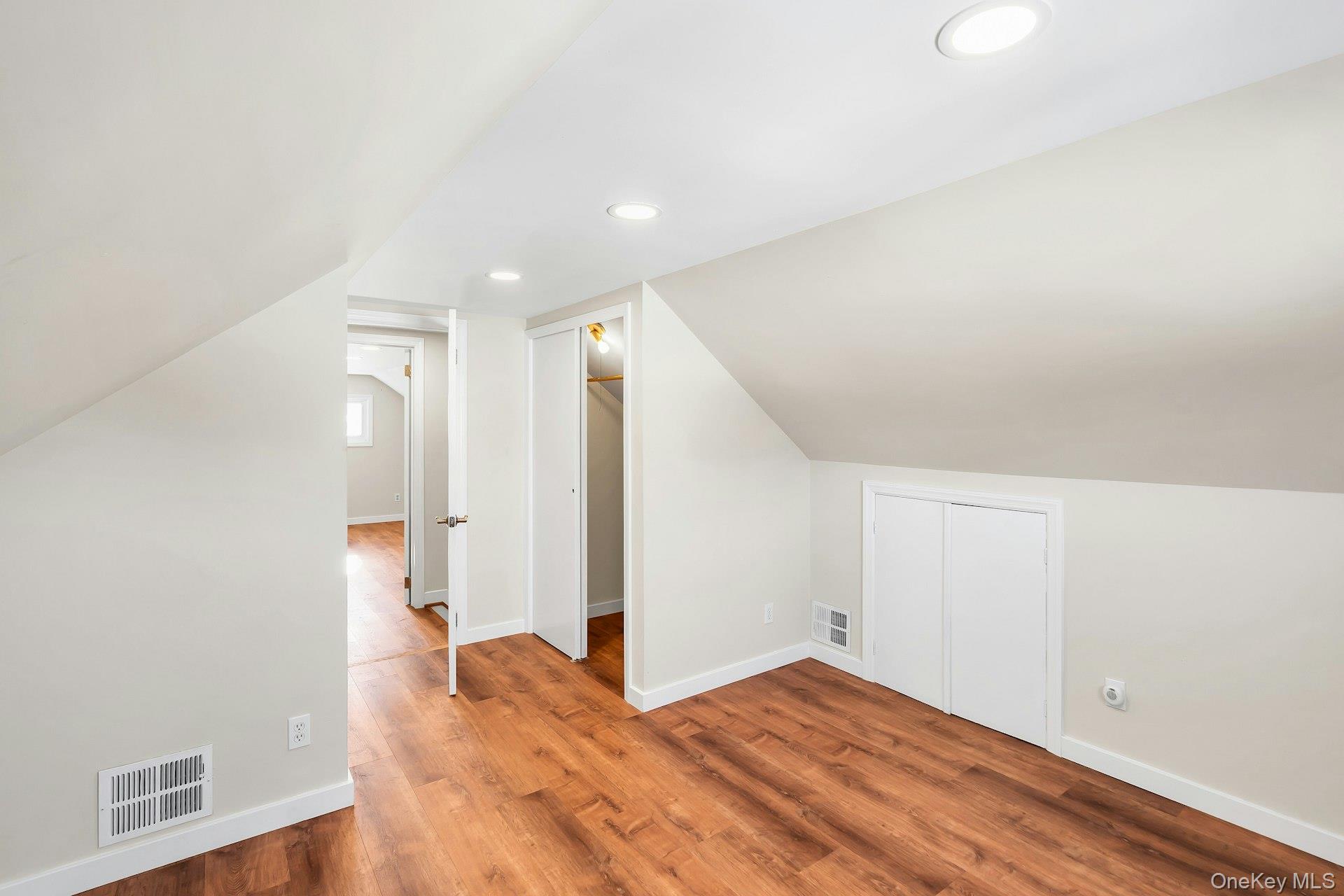 69 Miller Road Hicksville, NY 11801 - Photo 17 of 32