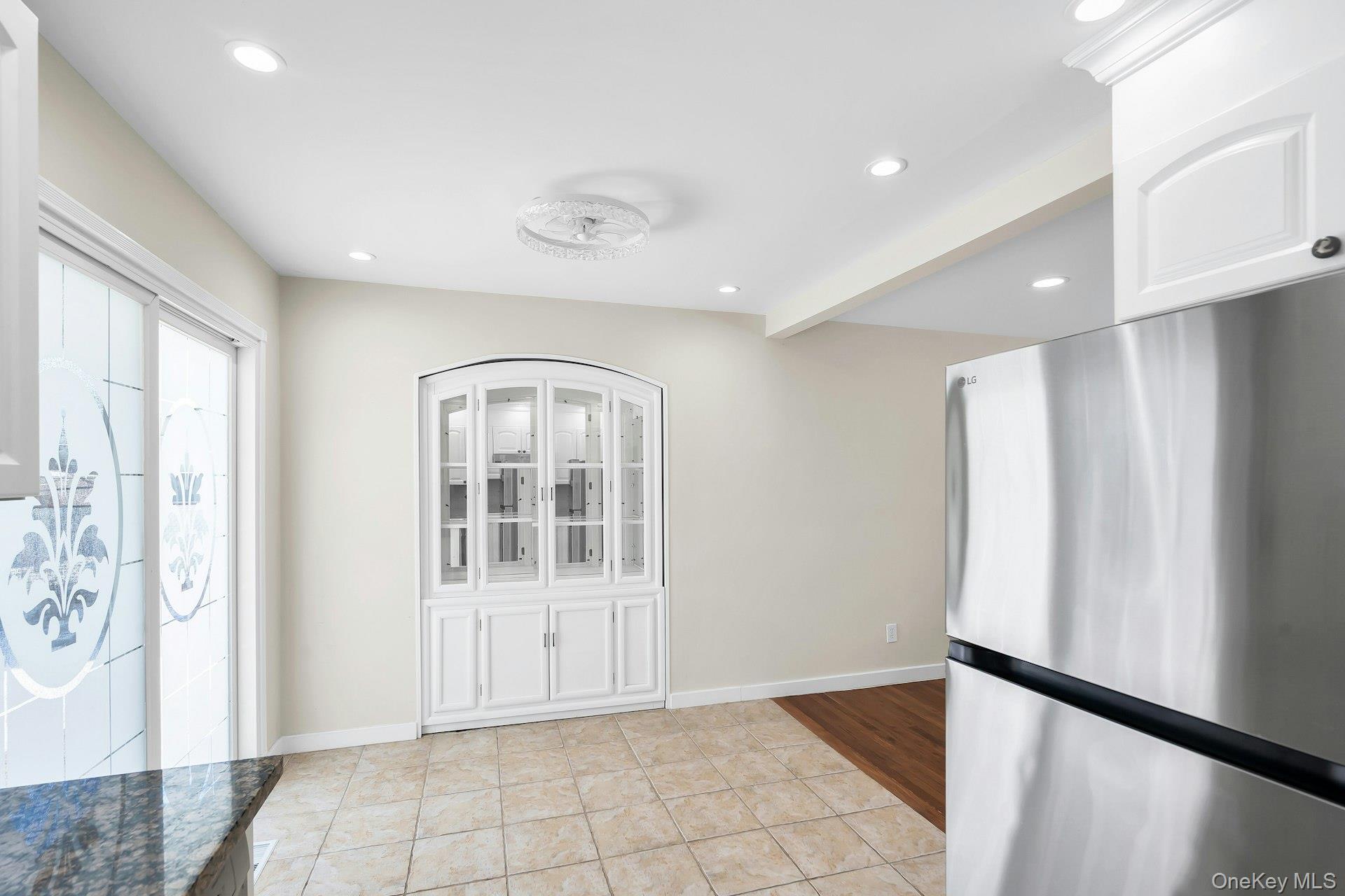 69 Miller Road Hicksville, NY 11801 - Photo 7 of 32