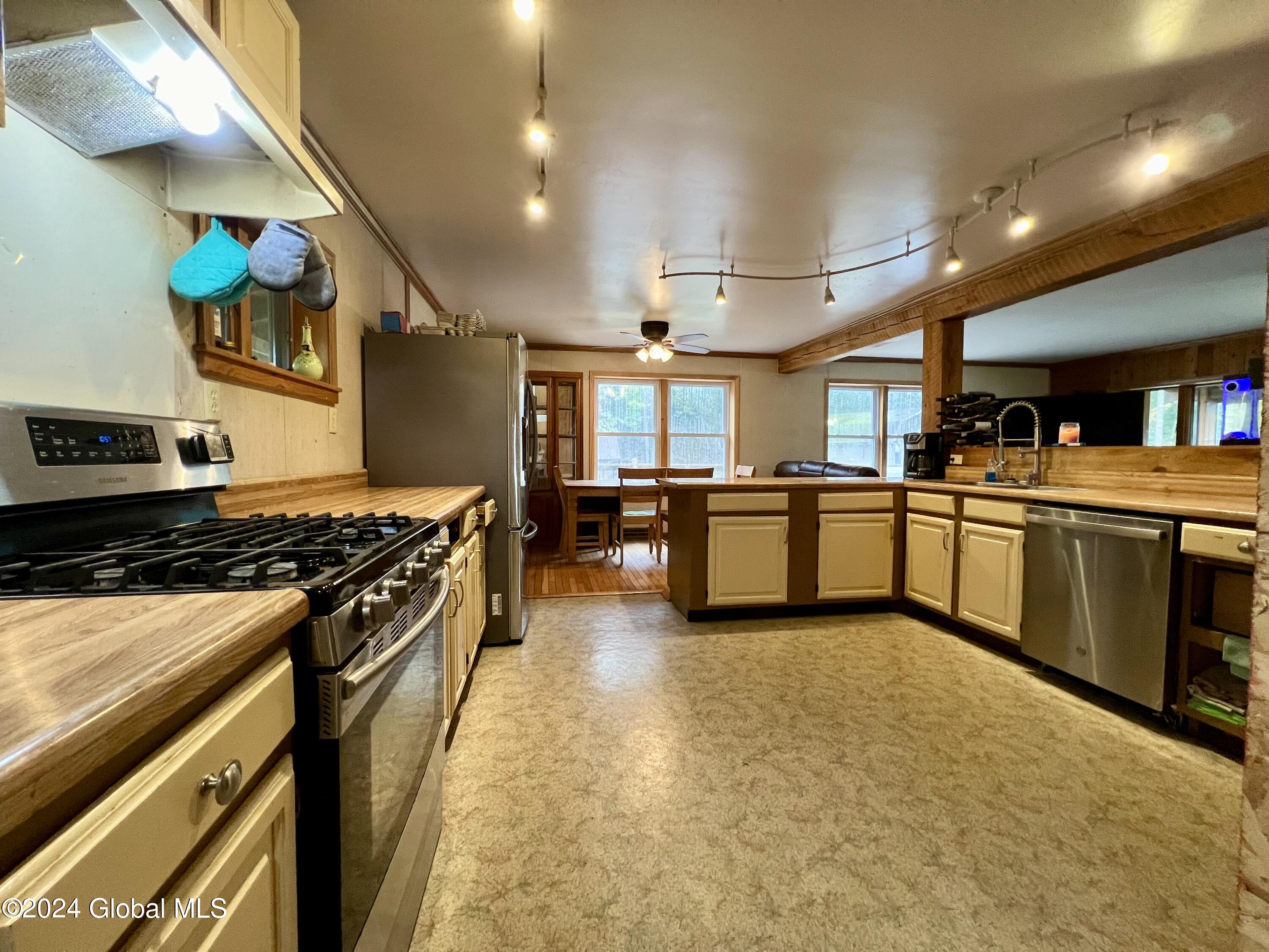 68 Grogan Road Hoosick Falls, NY 12090 - Photo 5 of 28 IMG_6369