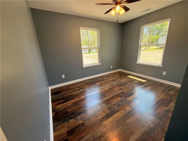 $250,000 | 140 C Street, Osceola, MO 64776