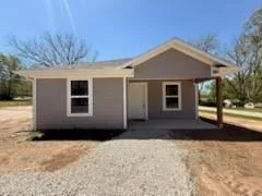 $250,000 | 140 C Street, Osceola, MO 64776